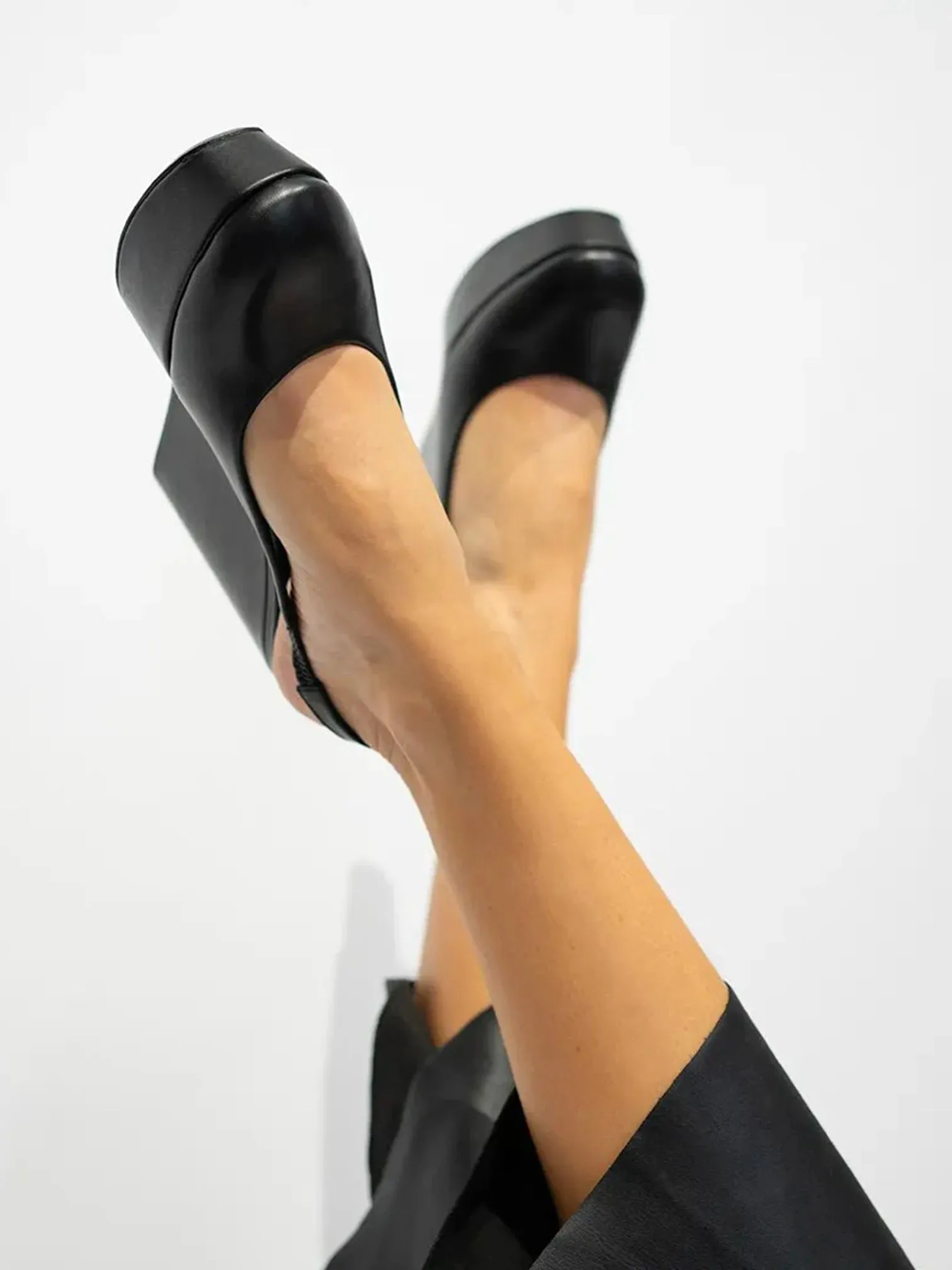BELITA, black