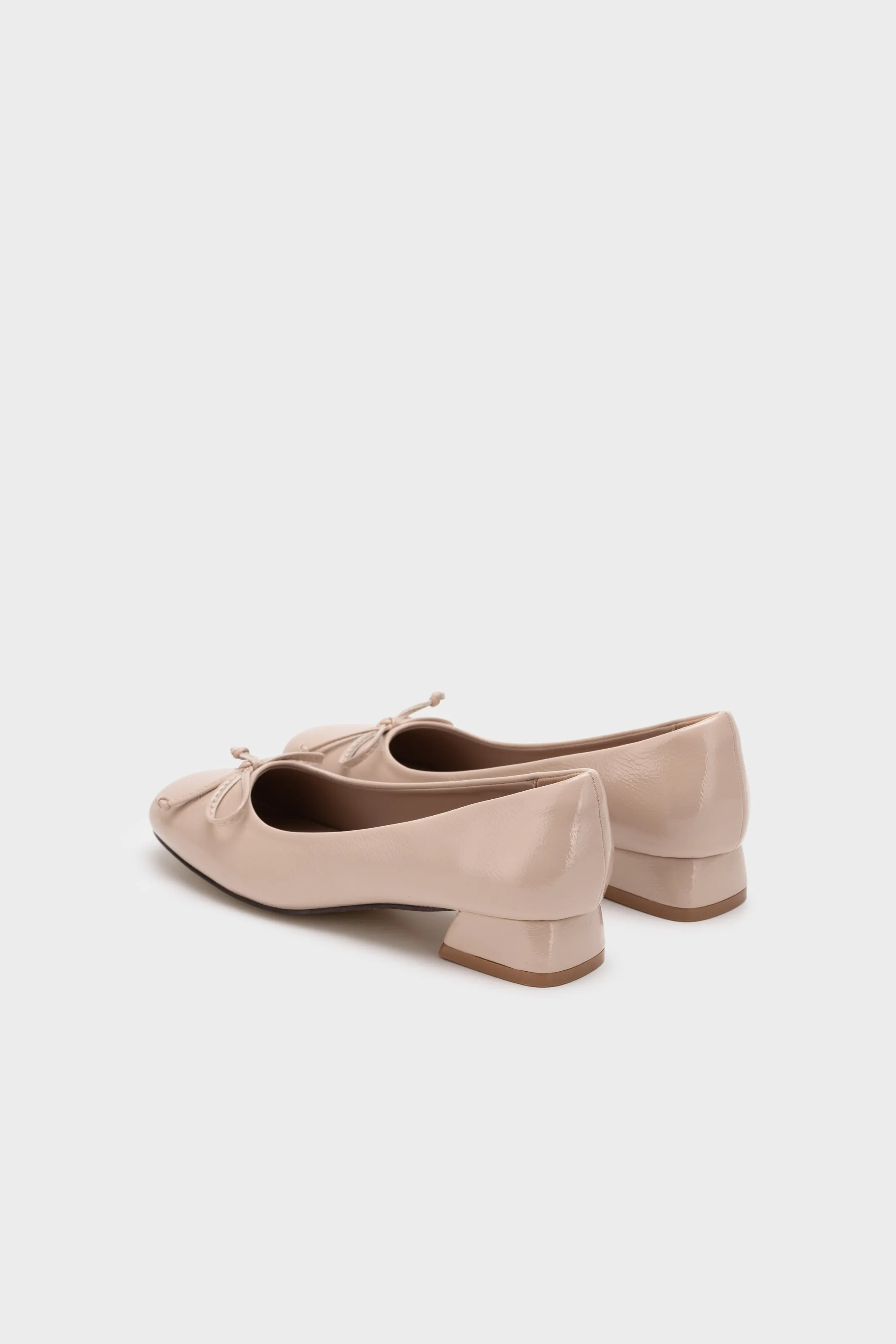 LOW HEEL PUMP WITH BOW