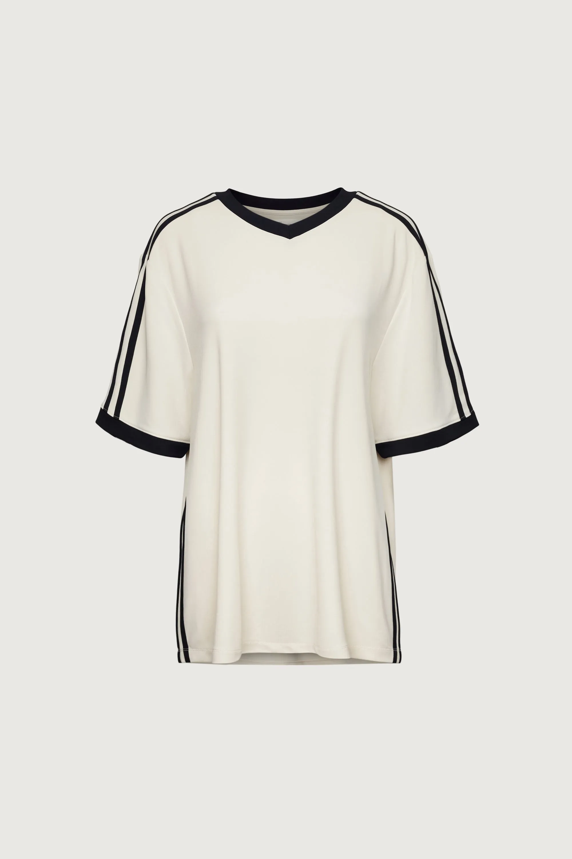 OVERSIZED CONTRAST TRIM V-NECK T-SHIRT
